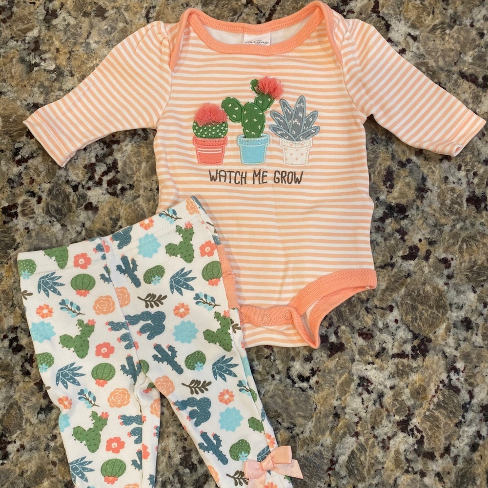Baby girl starting out outfit